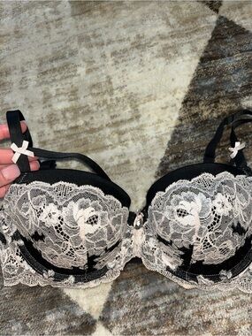Victoria's Secret Dream Angels Demi Fashion Show Bra